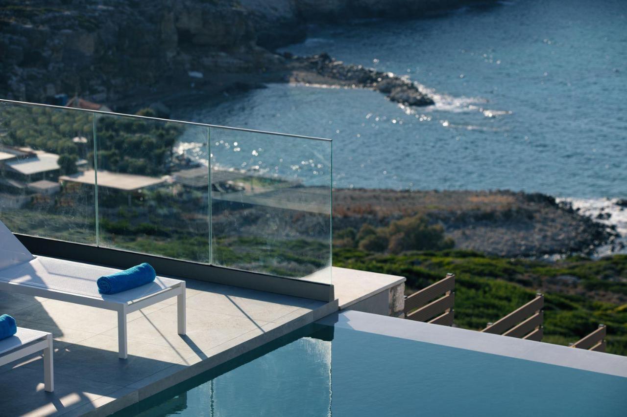 Villa Balance Gerani  Luaran gambar